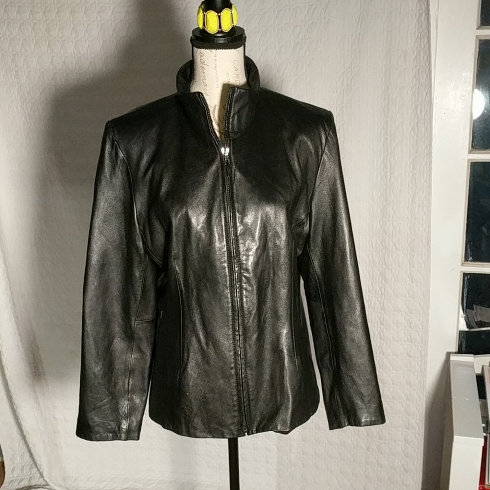 Beautiful leather jacket - Picture 2 of 4